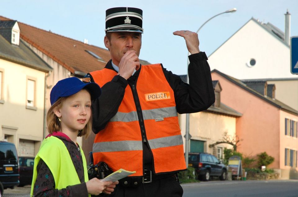 Ceinture de sécurité - Prévention - Portail de la Police Grand-Ducale -  Luxembourg