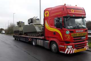 camion avec deus chars