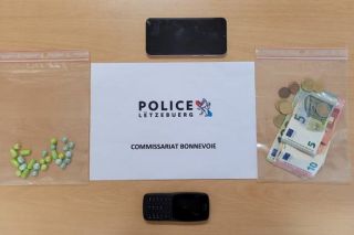 Luxemburg-Stadt: Mutmaßlicher Dealer mit 40 Plomben Kokain festgenommen