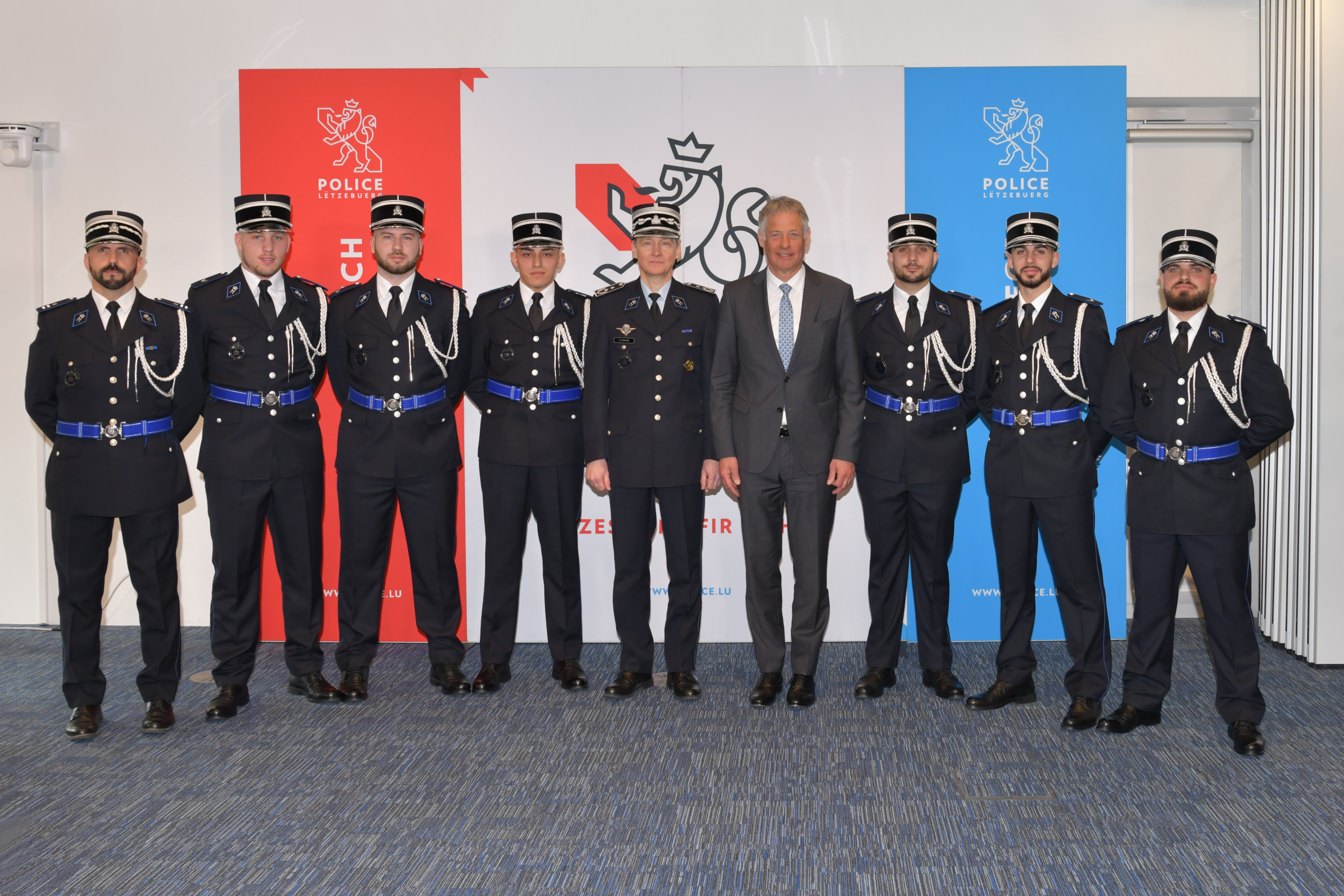 Assermentation des candidats de la 4e promotion du groupe de traitement C2 du cadre policier