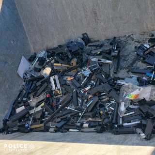 Kriegsmunition und Waffen in Wertstoffhof entsorgt