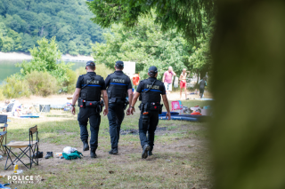 Kontrollen der Polizei am Stausee: 87 gebührenpflichtige Verwarnungen wegen Falschparkens