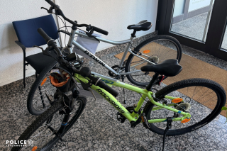 Zeugenaufruf: Wem gehören diese Fahrräder?